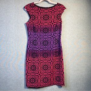 Maggy London Size 8 All-Over Print Open Back French Sleeve Stretch Mini Dress